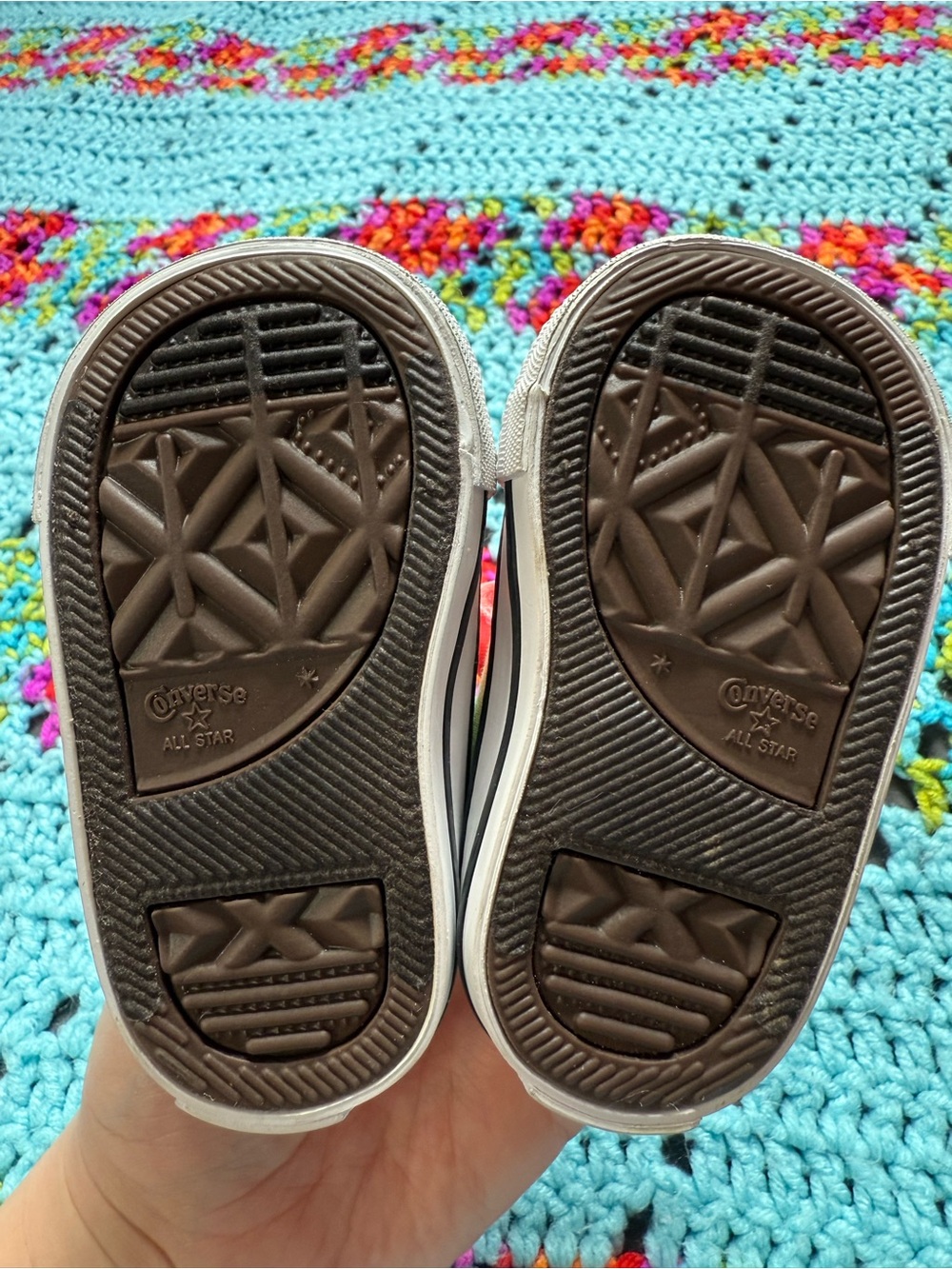 Baby Rainbow Converse - Picture 12 of 12